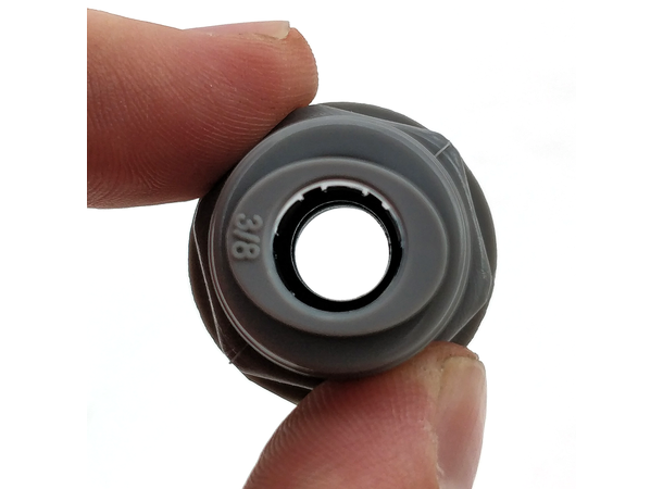 9,5mm (3/8') til 1/2" BSP med mutter