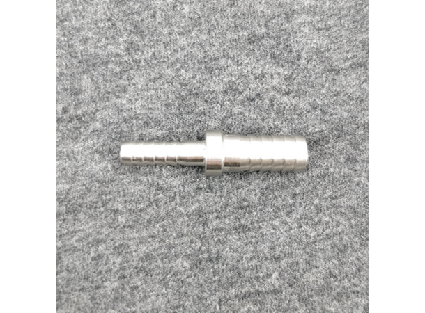 Overgang 6mm til 8mm slangenippel