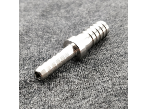 Overgang 6mm til 8mm slangenippel