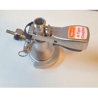 A-Type Keg Coupler S.S (with PRV) 5/8" gjenger på inn og utgang